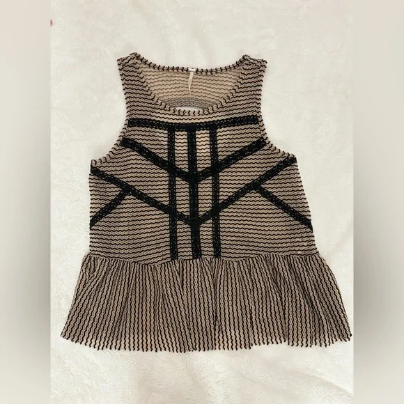 Free People Sleeveless Peplum Tank Top-Beige & Black Striped Lace Detail Size S - Picture 6 of 10